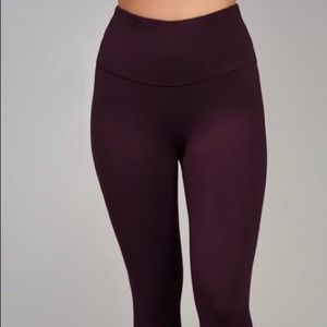 90 Degree by Reflex Purple Capri Legging - M